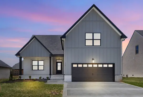 113 Aspen Pine Dr, Clarksville, TN 37043