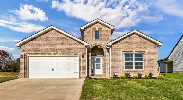 1010 Vendue Ave, Clarksville, TN 37042