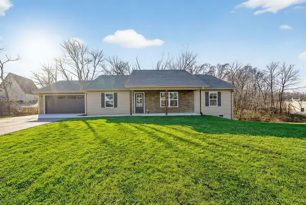 167 Sky View Meadow Dr, Crossville, TN 38555