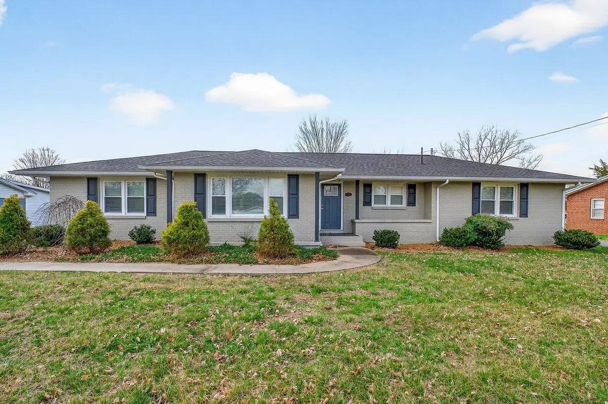 226 Roosevelt Rd, McMinnville, TN 37110 - #1
