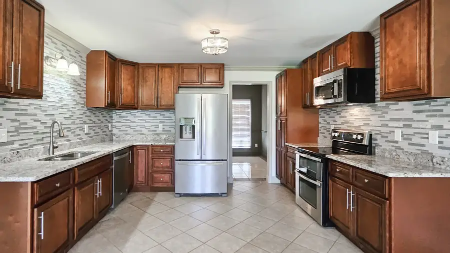 11 Henderson Rd, Ardmore, TN 38449 - #3