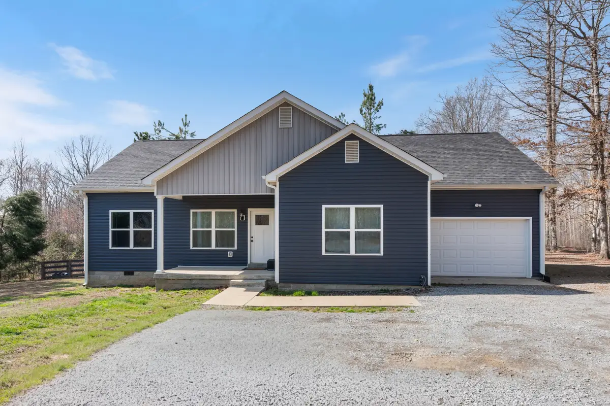 5702 Fox Haven Dr, Nunnelly, TN 37137 - #1