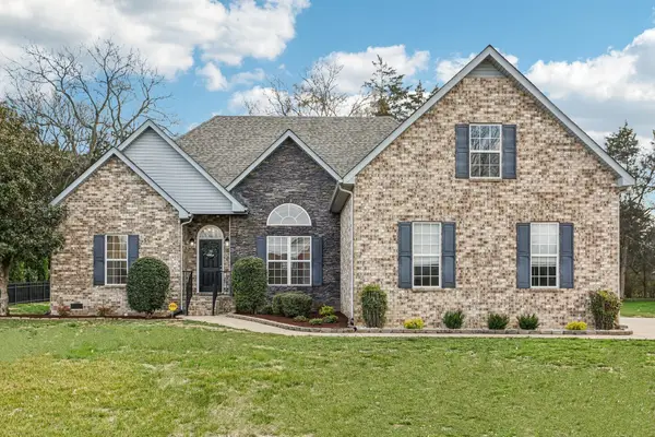 7025 Grindstone Way, Murfreesboro, TN 37129