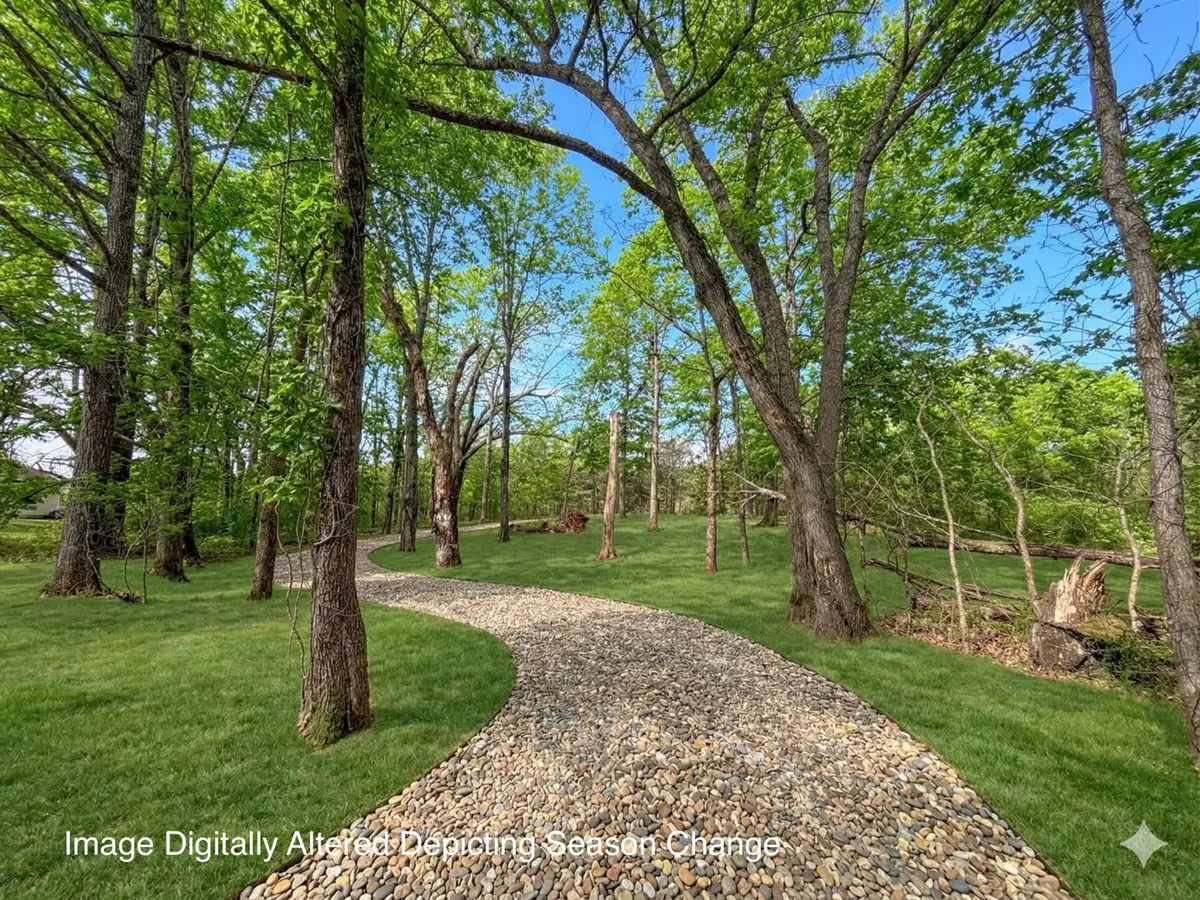 2404 Summer Oaks Cir, Summertown, TN 38483 - #1