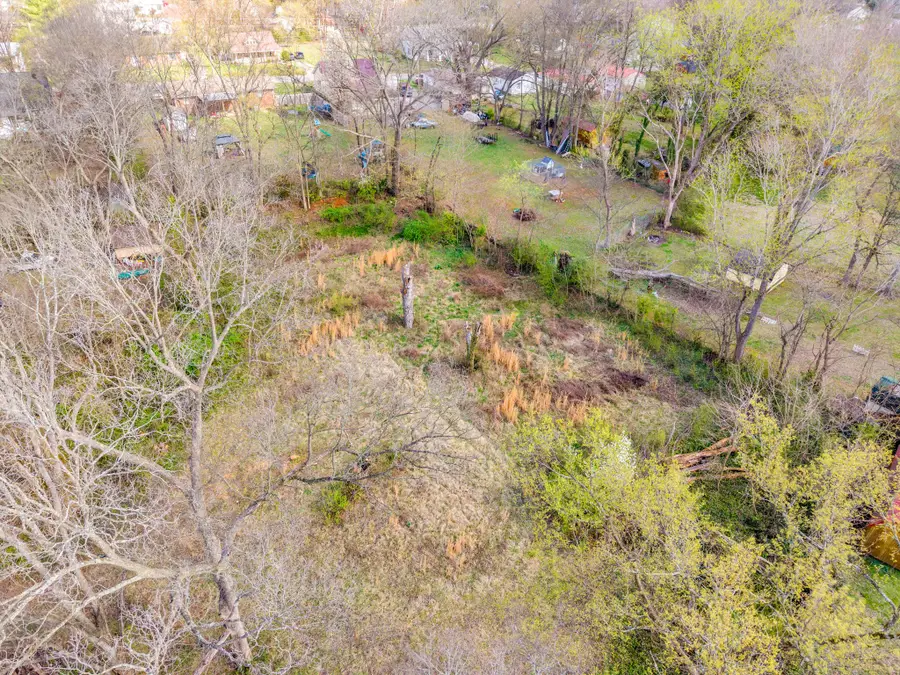 1 Kirby St, McMinnville, TN 37110 - #3