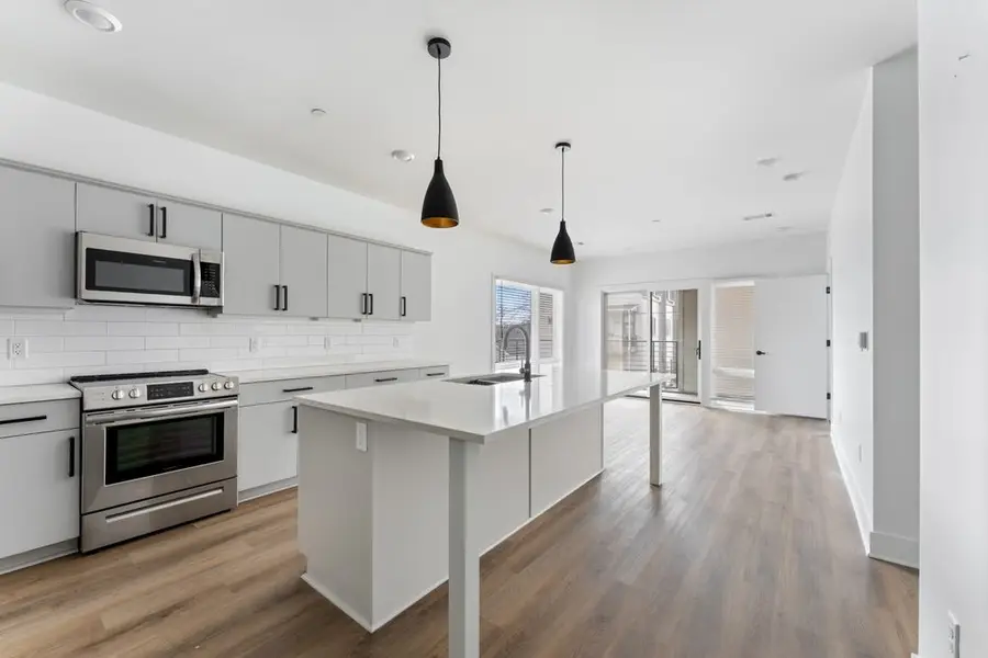 2704 Clifton Ave #203, Nashville, TN 37209 - #2