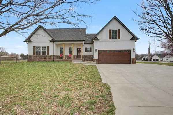 1000 Big Bartons Creek Rd, Dickson, TN 37055