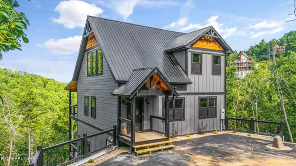 3414 Sugar Maple Loop Rd, Sevierville, TN 37862