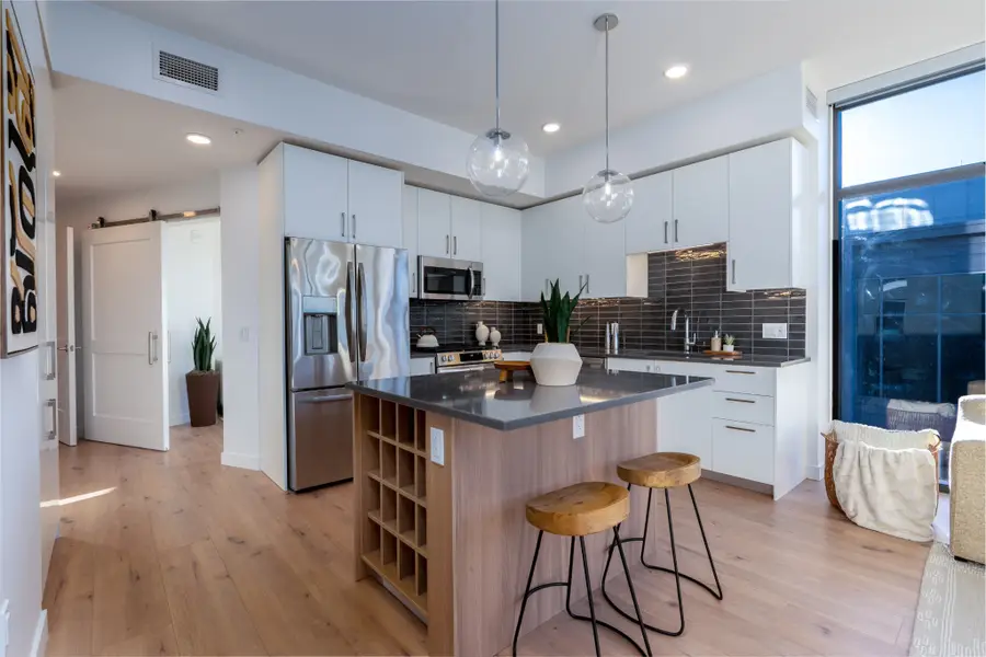 1212 Demonbreun St #B1 (D), Nashville, TN 37203 - #3