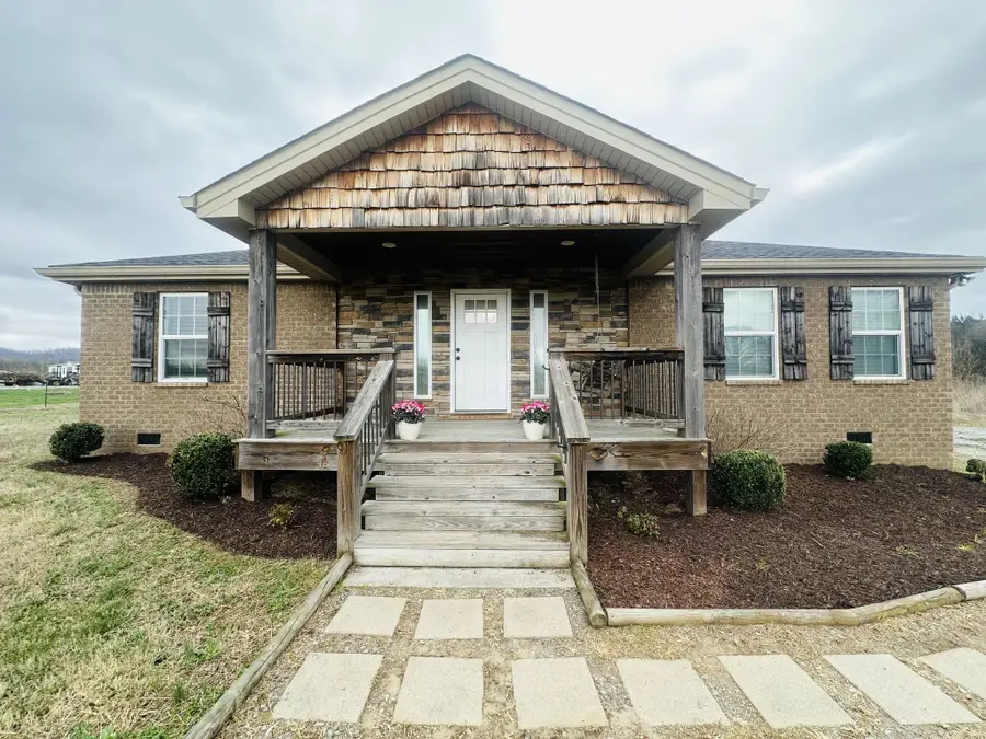 150 E Harris Rd, Bethpage, TN 37022 - #2