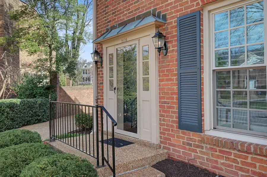 2116 Golf Club Ln, Nashville, TN 37215 - #3