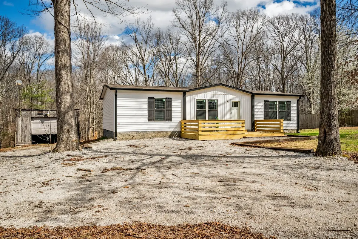 8130 Oak Springs Rd, Nunnelly, TN 37137 - #1