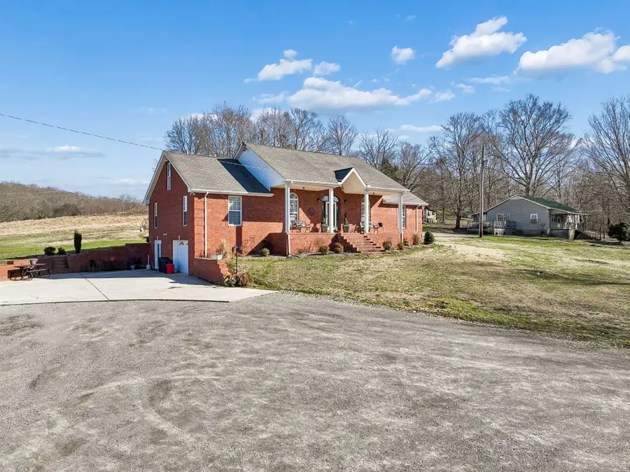 389 Trace Creek Rd, Red Boiling Springs, TN 37150 - #2