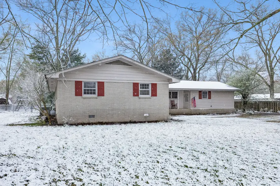 521 Westwood Dr, Tullahoma, TN 37388 - #2