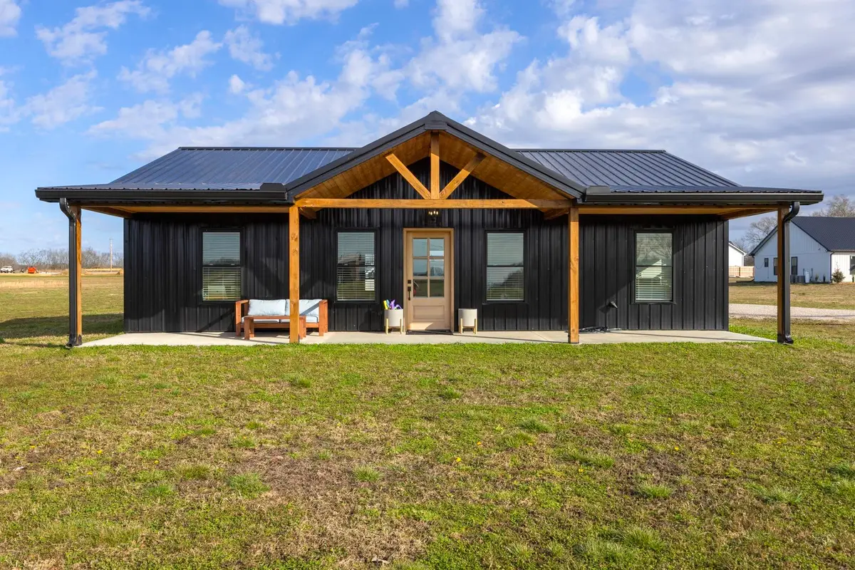 154 N Old Military Rd, Summertown, TN 38483 - #1