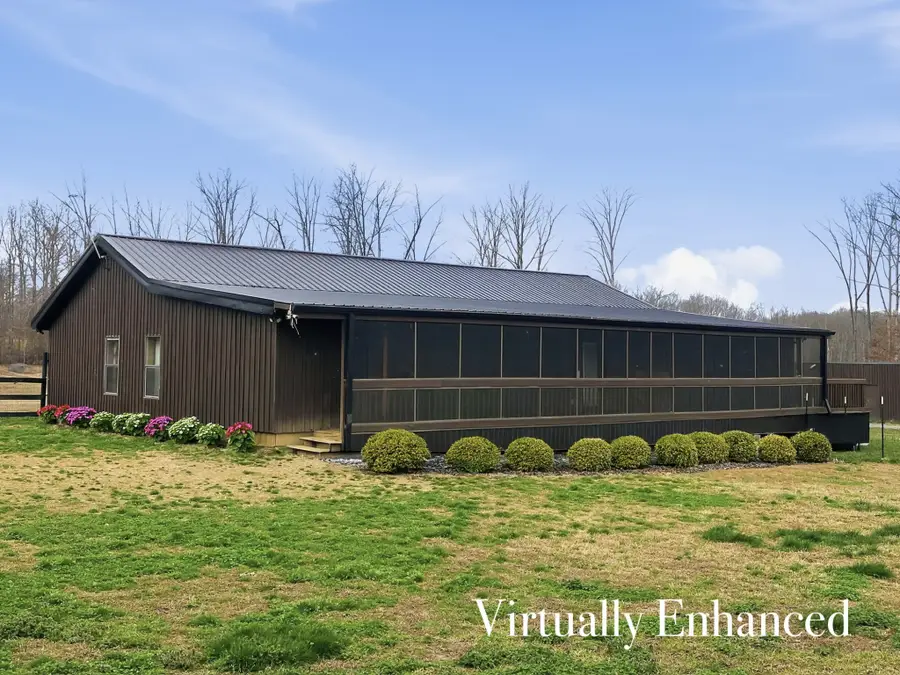 9007 Redbud Ln, Nunnelly, TN 37137 - #2