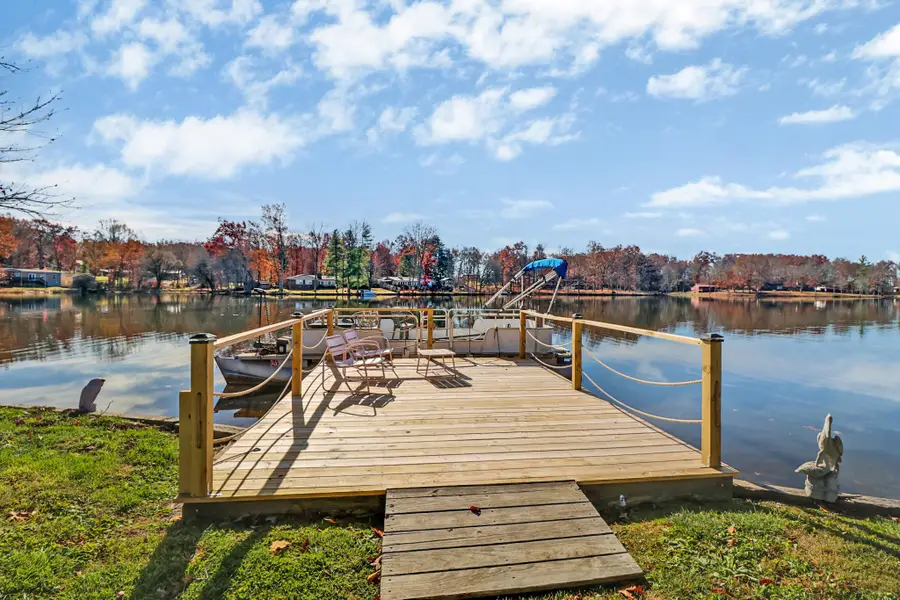 75 Linger Lake Ln, Crossville, TN 38571 - #2