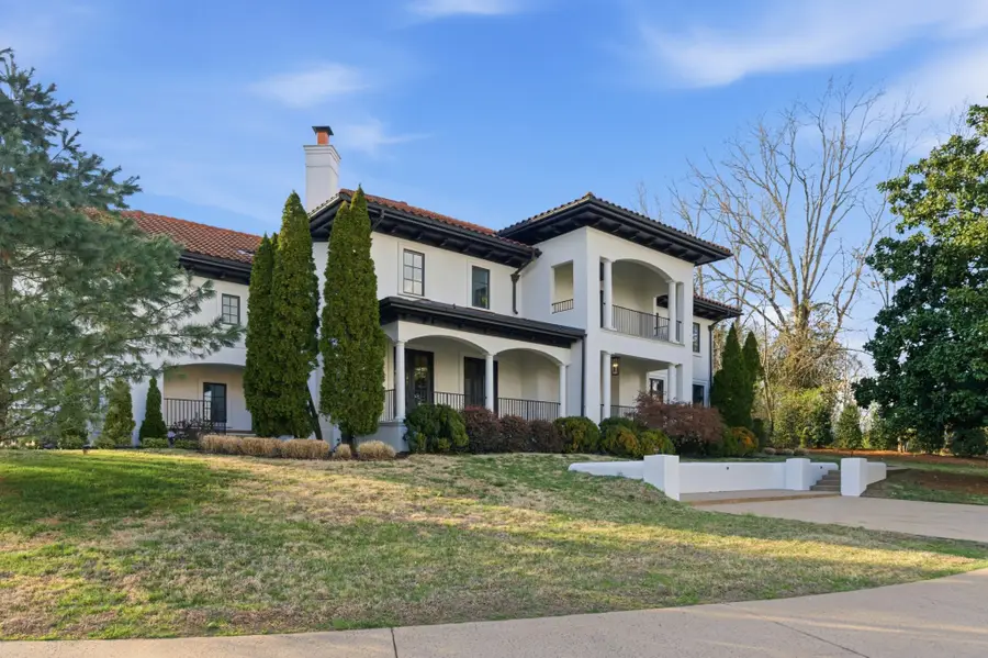 4301 Esteswood Dr, Nashville, TN 37215 - #2