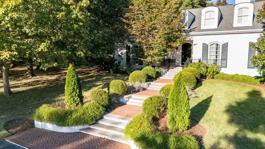 6111 Hickory Valley Rd, Nashville, TN 37205 - #2