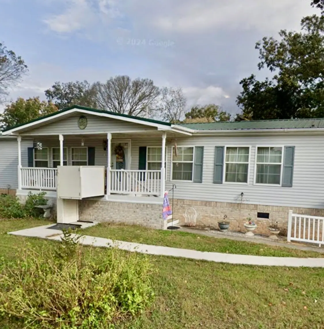 104 College St S, Cowan, TN 37318 - #1