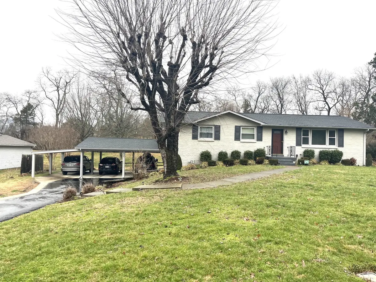 9008 Forest Lawn Dr, Brentwood, TN 37027 - #1