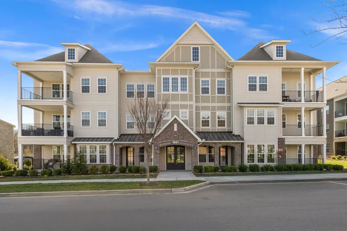 1801 Shadow Green Dr #303, Franklin, TN 37064 - #1
