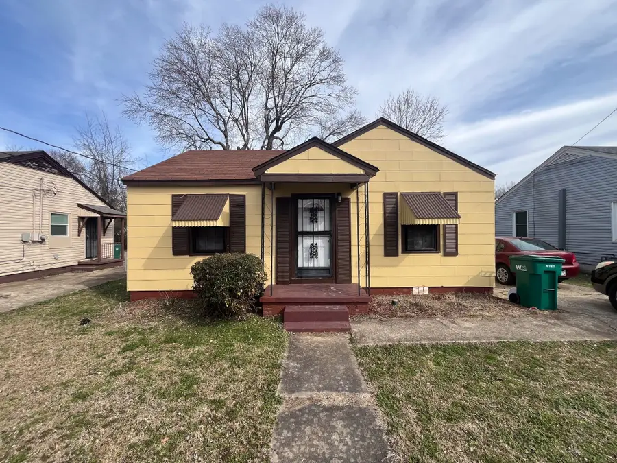 203 S Fairgrounds St, Jackson, TN 38301 - #3