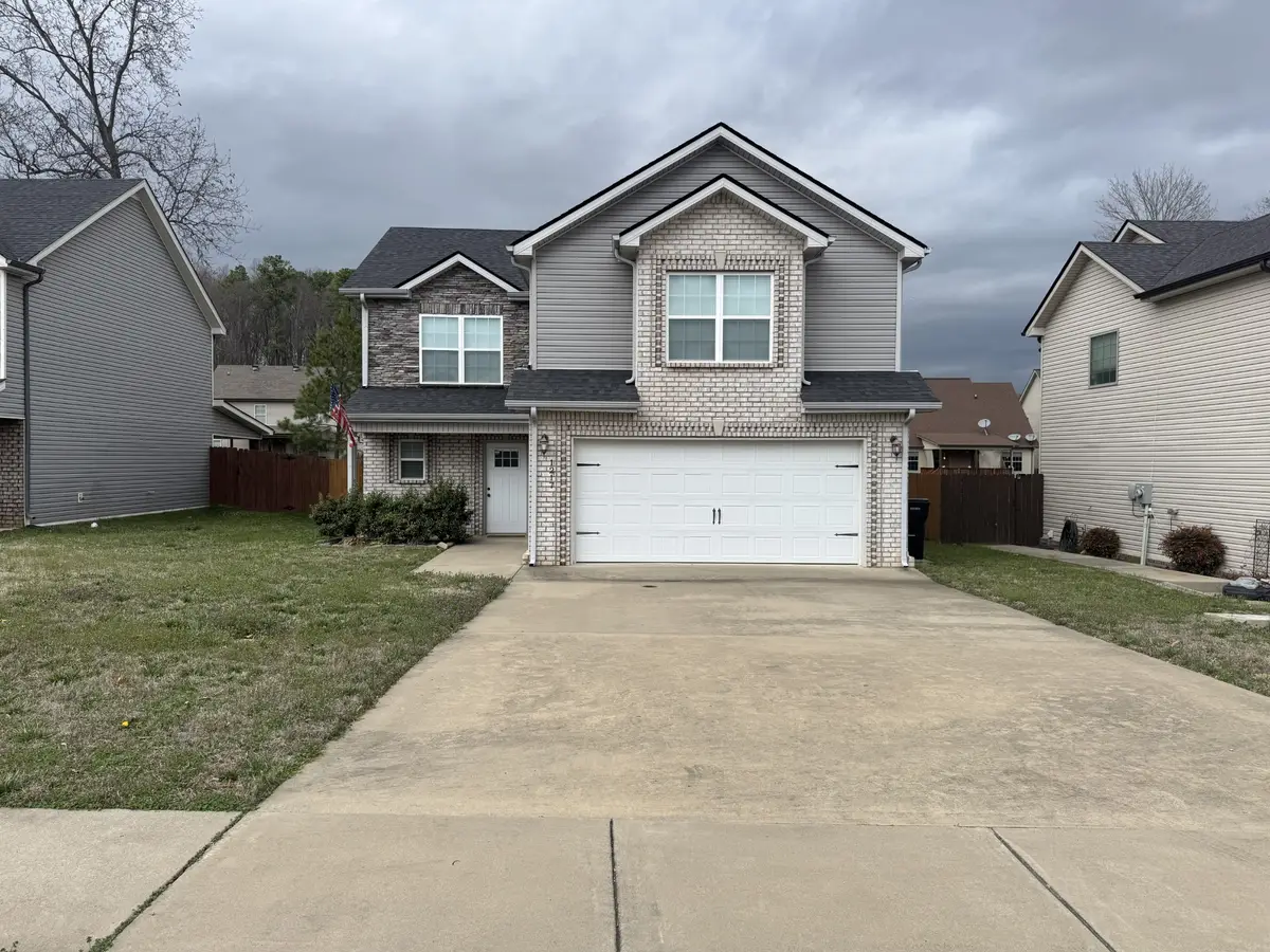 1217 Gentry Dr, Clarksville, TN 37043 - #1