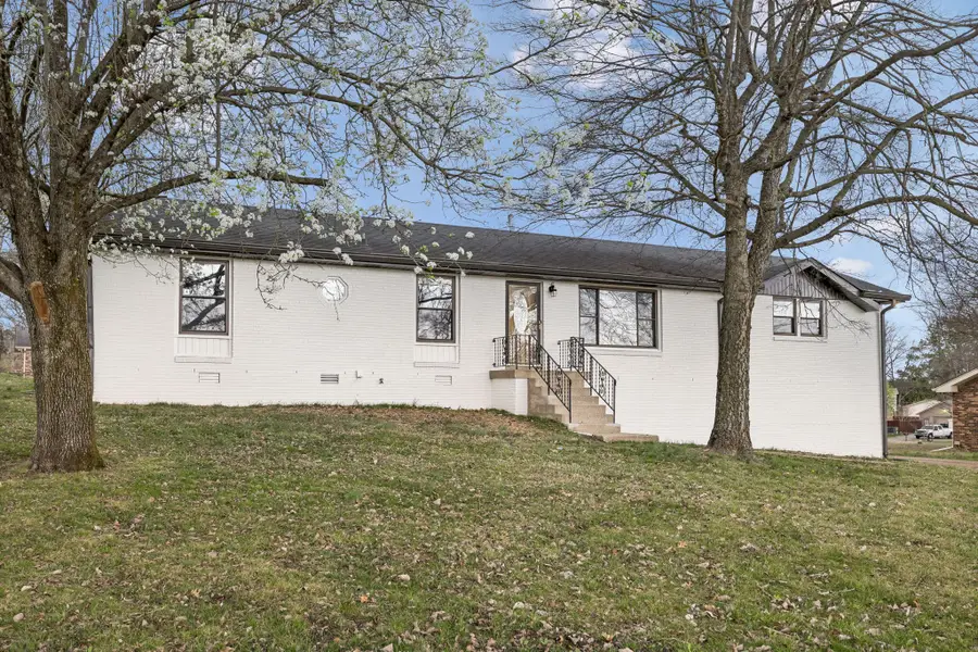 171 New Shackle Island Rd, Hendersonville, TN 37075 - #2