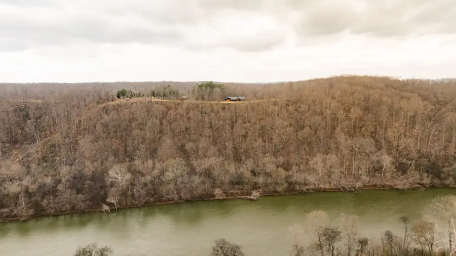 7050 Bakerville Rd, Waverly, TN 37185 - #3