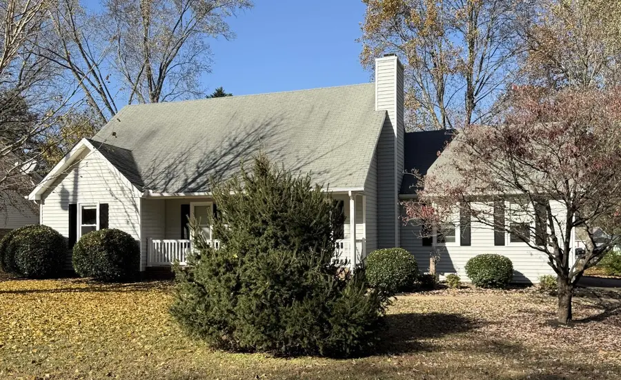 2406 Bennington Dr, Murfreesboro, TN 37129 - #2