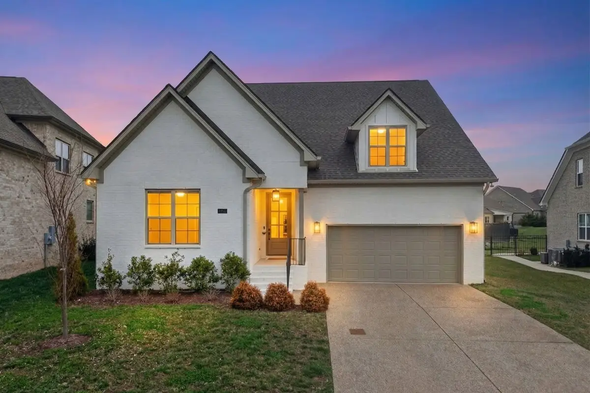 1822 Witt Way Dr, Spring Hill, TN 37174 - #1