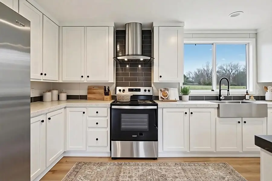 1890 Mosley Ferry Rd, Chapmansboro, TN 37035 - #3