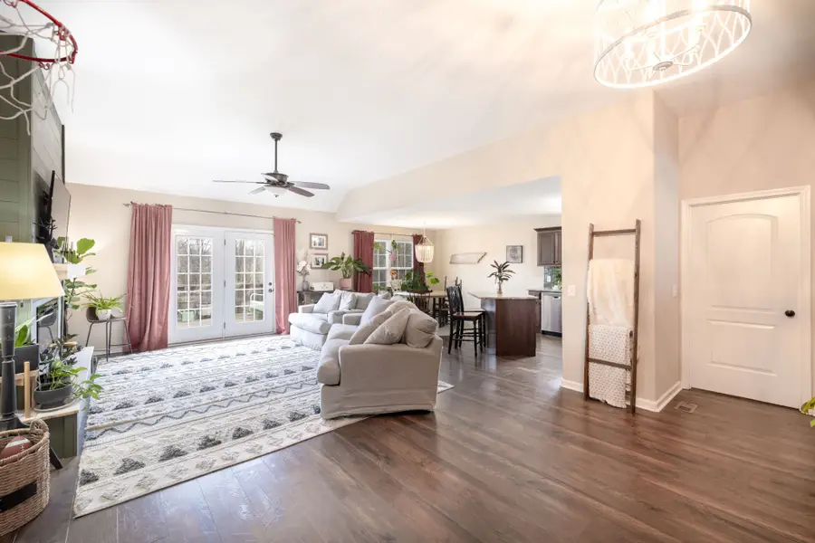 7560 S Swift Rd, Goodlettsville, TN 37072 - #2