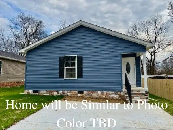 604 Decherd St E, Tullahoma, TN 37388