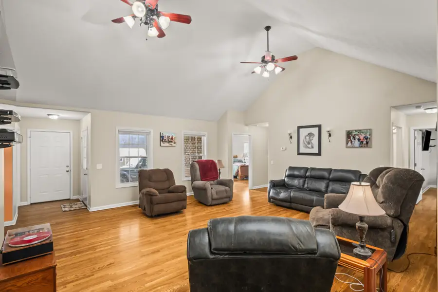 663 Jackson Rd, Portland, TN 37148 - #3