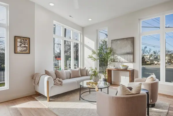 598 40th Ave N, Nashville, TN 37209