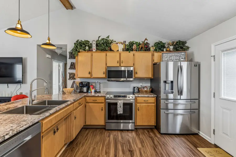 402 Jonesboro Ct, La Vergne, TN 37086 - #3