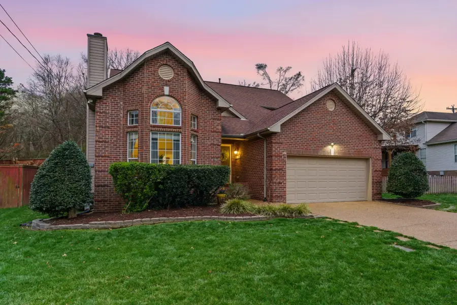 6857 Sunnywood Dr, Nashville, TN 37211 - #2