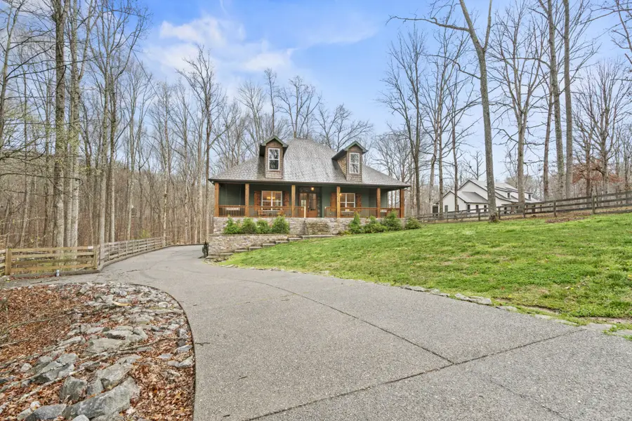 1073 Split Rail Cir, Kingston Springs, TN 37082 - #2