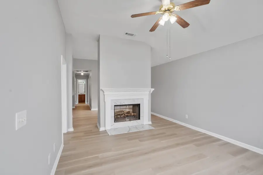 604 Hugh Duffy Cv, La Vergne, TN 37086 - #2