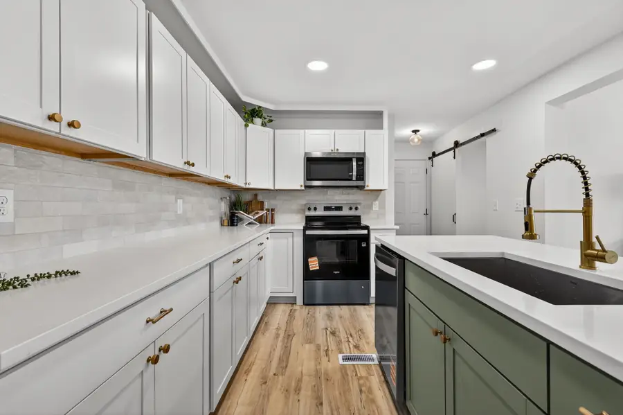 448 Walton Ferry Rd, Hendersonville, TN 37075 - #2