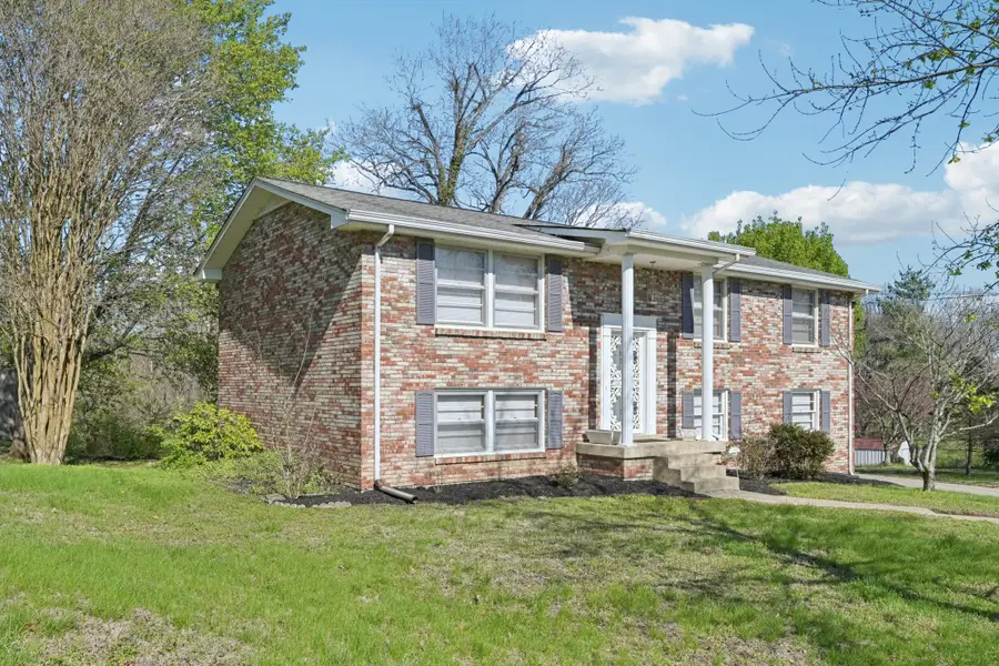 108 Jacksonian Dr, Hermitage, TN 37076 - #2