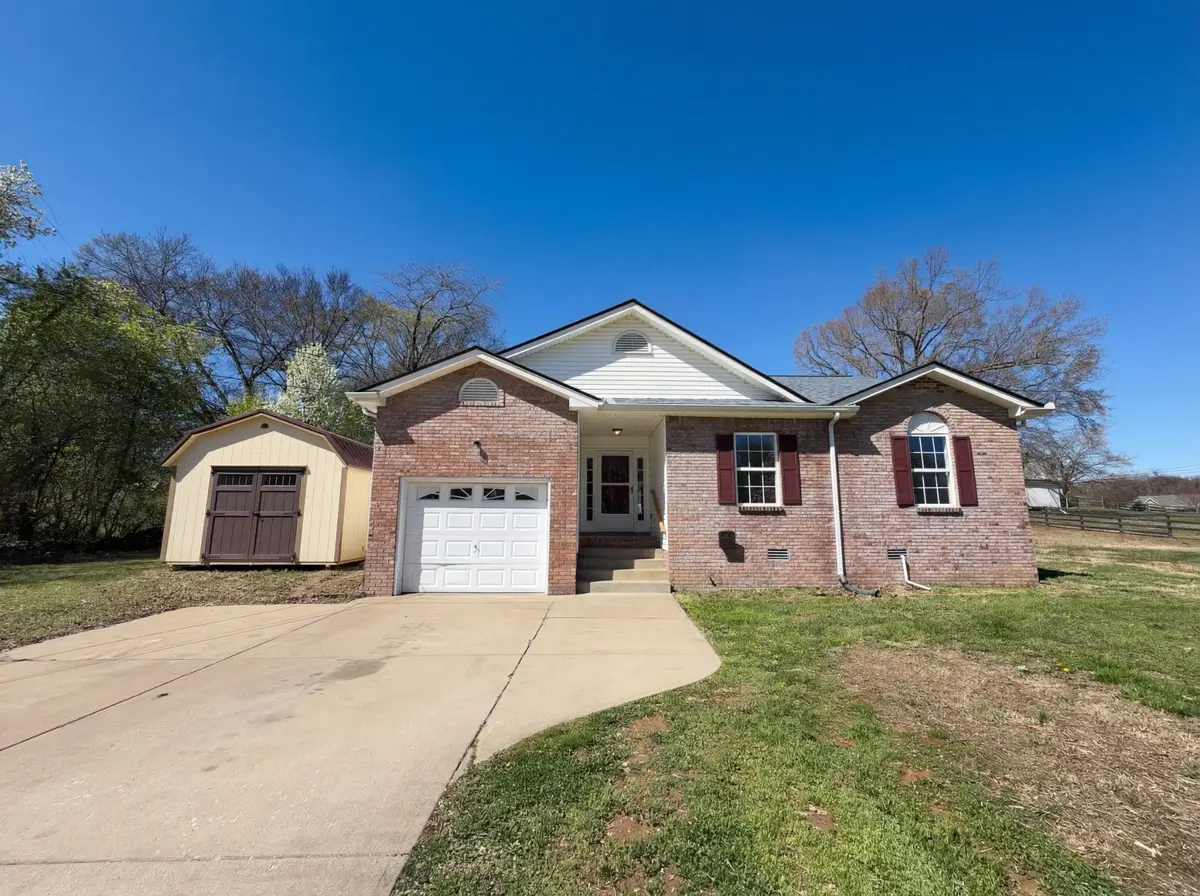 1690 Sparkleberry Dr, Clarksville, TN 37042 - #1