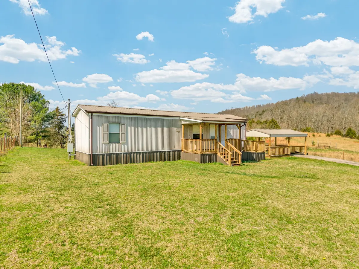 137 Parrish Ln, Sparta, TN 38583 - #1