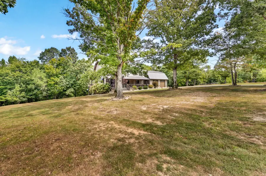 102 Highwater Rd, Waverly, TN 37185 - #3