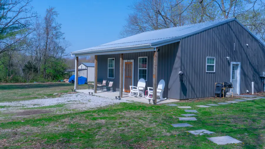 506 Church St, White Bluff, TN 37187 - #3