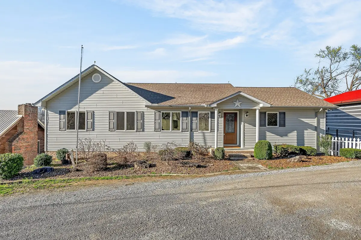 1634 Falling Water Rd, Sparta, TN 38583 - #1