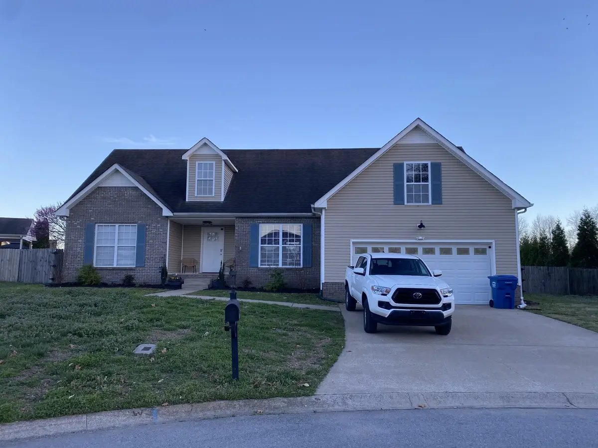 704 Claystone Ct, Clarksville, TN 37040 - #1