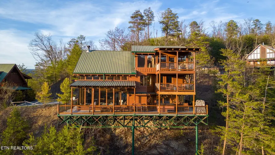 3545 Carsons Ridge Way, Sevierville, TN 37862 - #2